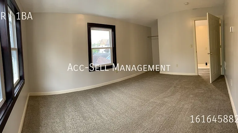 1122 Broadway Ave NW #UPPER — Photo 5