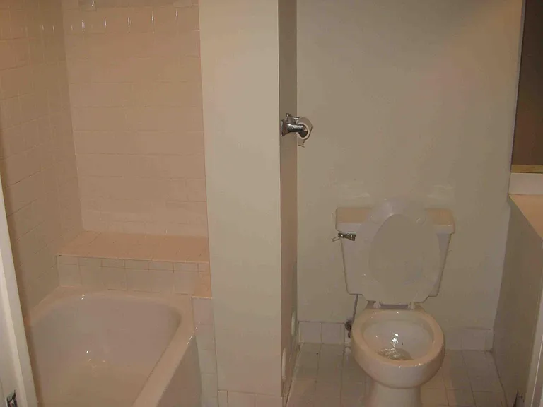 4730 SW 62nd Way — Photo 8