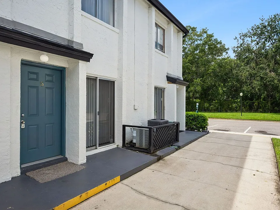 4149 S Semoran Blvd #5