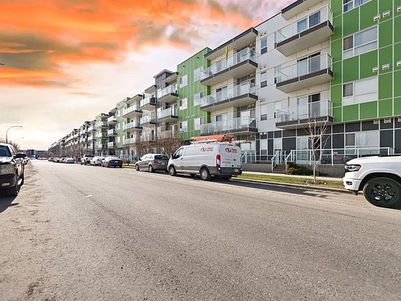 2nd image of 20 N Seton Park SE #225