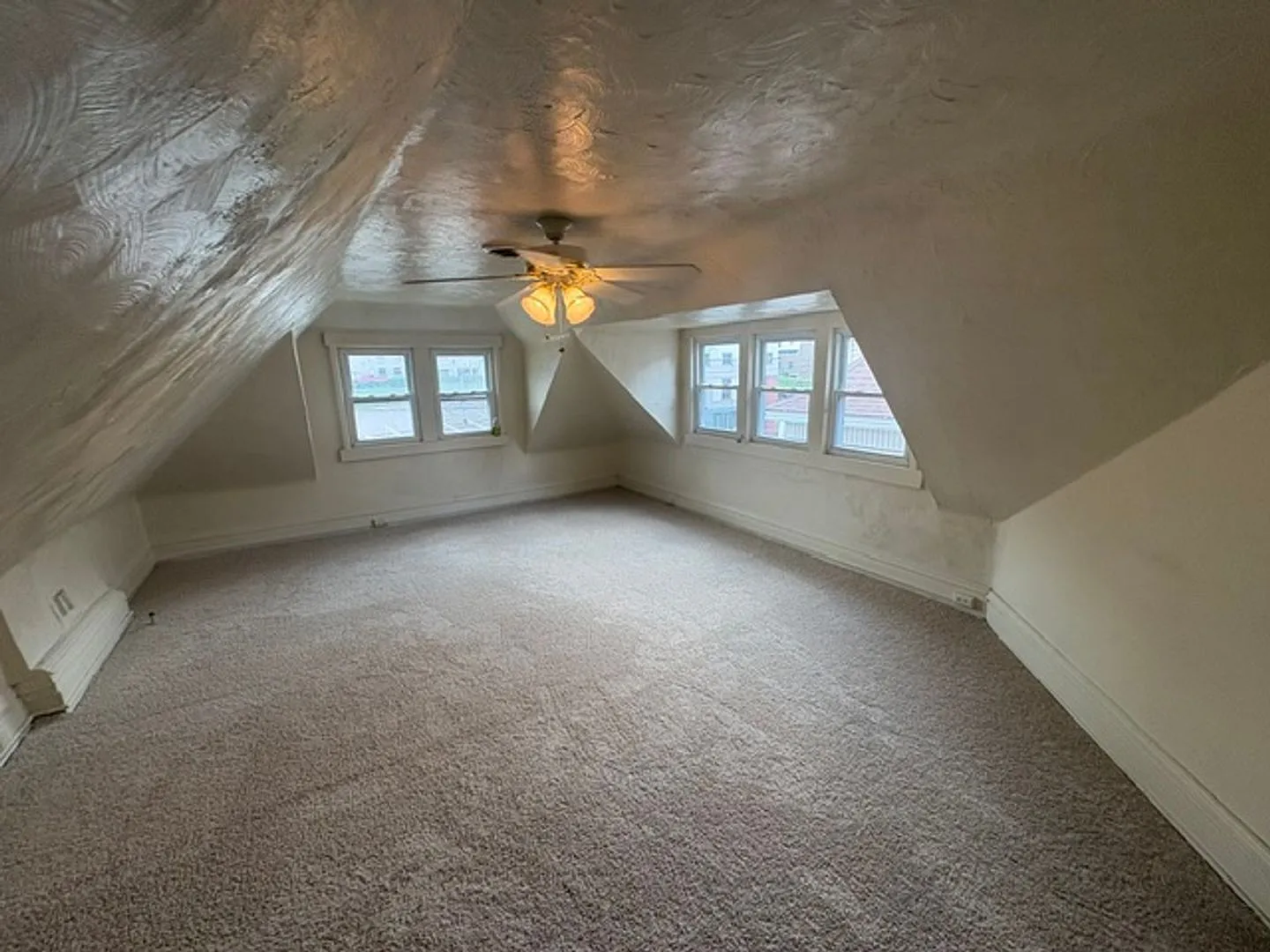 340 North Craig Street — Photo 2
