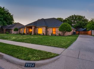 9904 Wandering Way St, Fort Worth, TX 76126