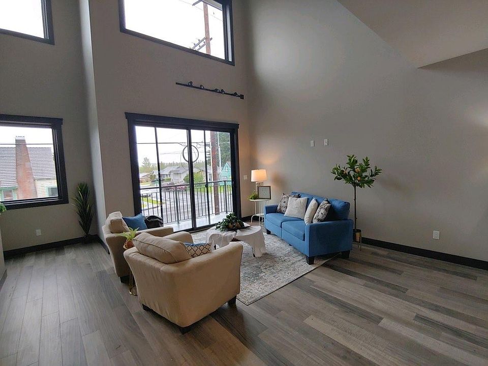 1st image of 621 W Pioneer Ave #B