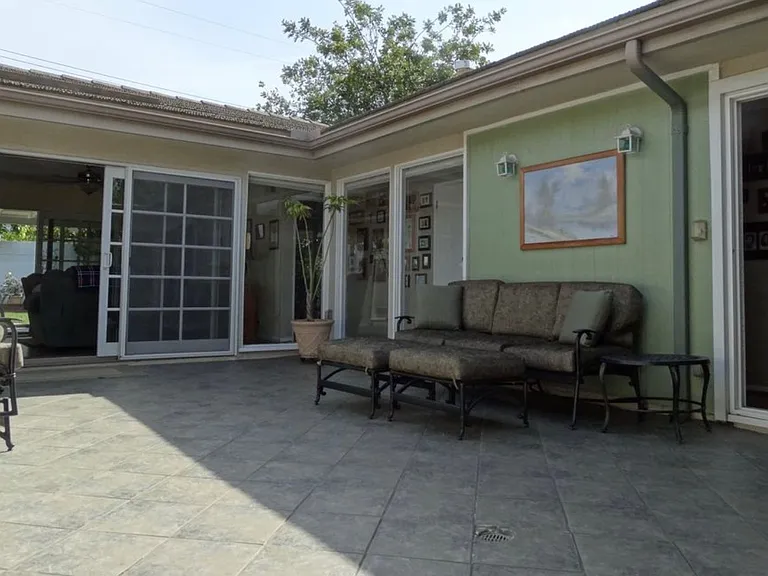 Center patio area