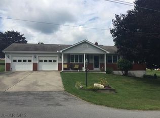 1047 10th St, Colver, PA 15927