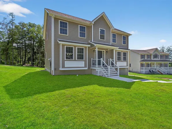 20 Plymouth Lane, Rock Hill, NY 12775