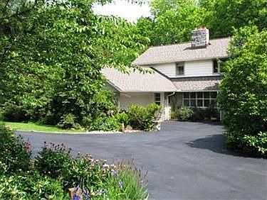 1st image of 3275 Oak Knoll Dr