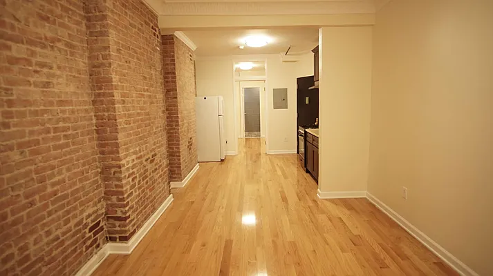 Rented by Alexander Hidalgo, Inc. | media 18