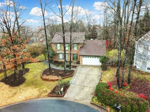 9911 Manbey Ct, Charlotte, NC 28269