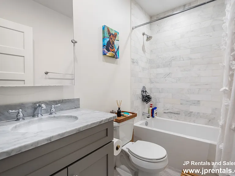 136 Sydney St #5 — Photo 13