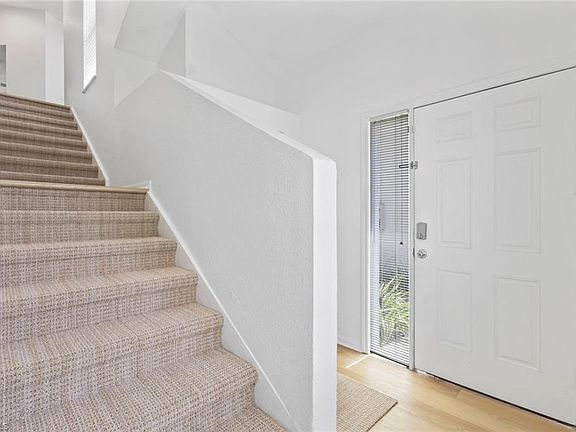 4th image of 6812 Satinleaf RD S #202