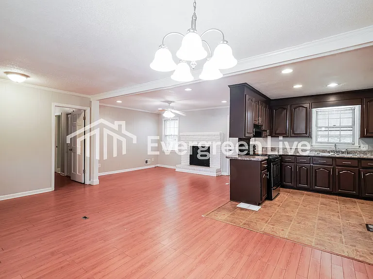 332 Carterhill Dr — Photo 3