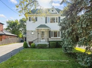42 Lockerbie Ave, Toronto, ON M9N 3A2