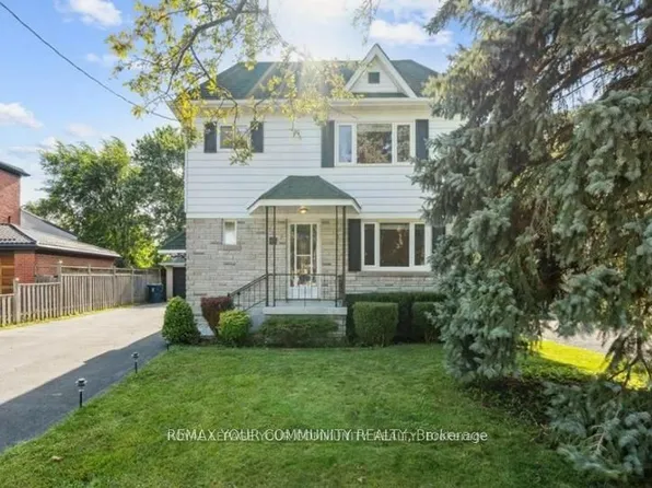 42 Lockerbie Ave, Toronto, ON M9N 3A2