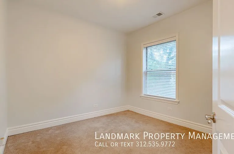 502 E 49th St #203 — Photo 21