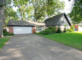 4131 E 53rd Pl, Tulsa, OK 74135