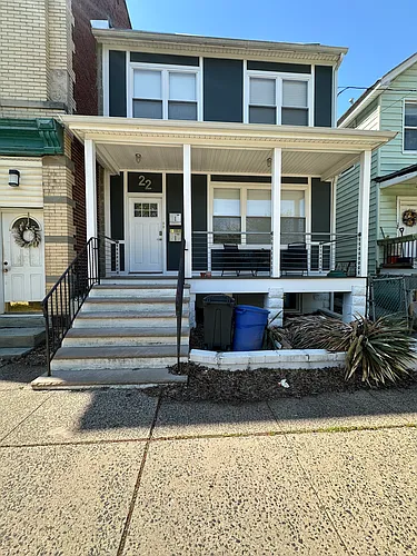 22 Willowdale Ave #2 Photo 1