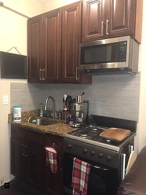 Rented by R New York | media 37