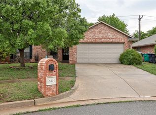 16401 Village Green Dr, Edmond, OK 73013