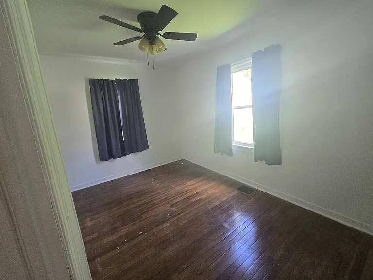 1345 S Silas St — Photo 8