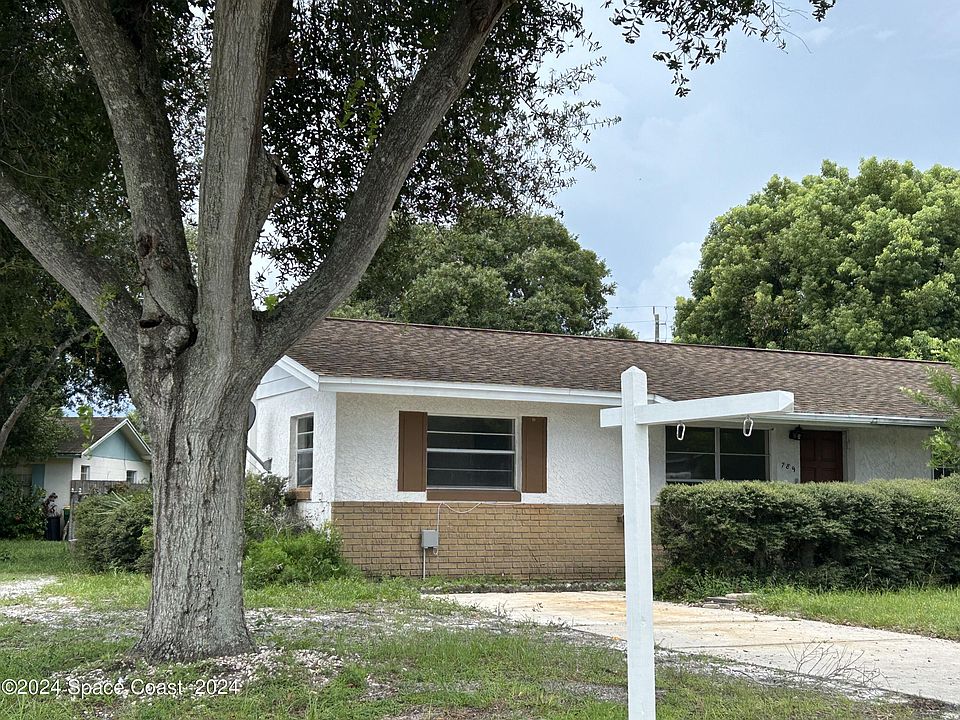1st image of 789 Lunar Lake Cir