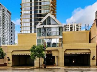 1212 N Lasalle St #1107, Chicago, IL 60610