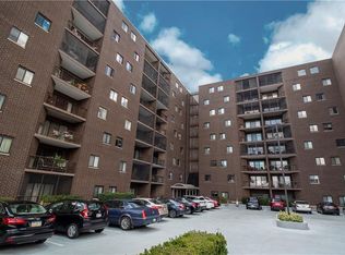 5600 Munhall Rd APT 515, Pittsburgh, PA 15217