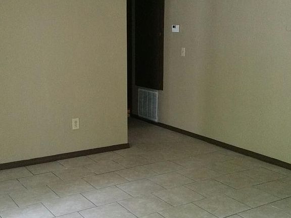 2nd image of 502 N Frankfort Ave APT 3