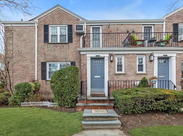 61-19 224th Street #B - Upper, Oakland Gardens, NY 11364