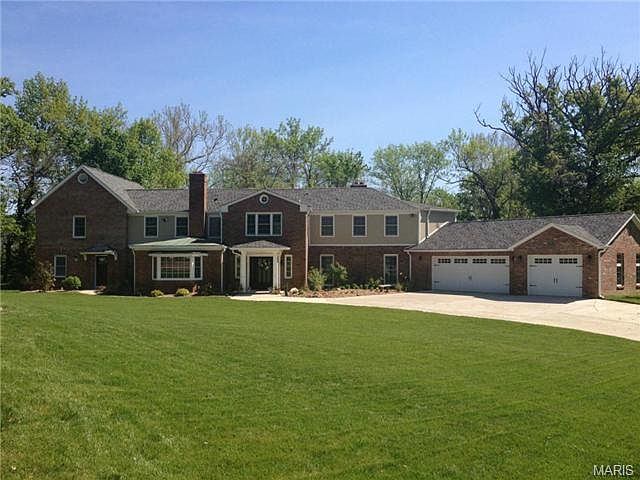 2nd image of 1506 S Warson Rd