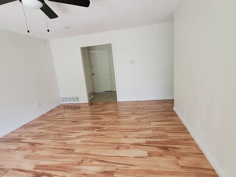 3418 Hummingbird Ln — Photo 6