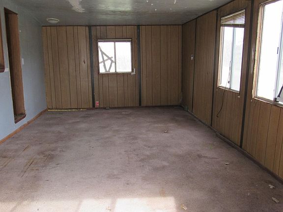 3rd image of 435 E Navaho St
