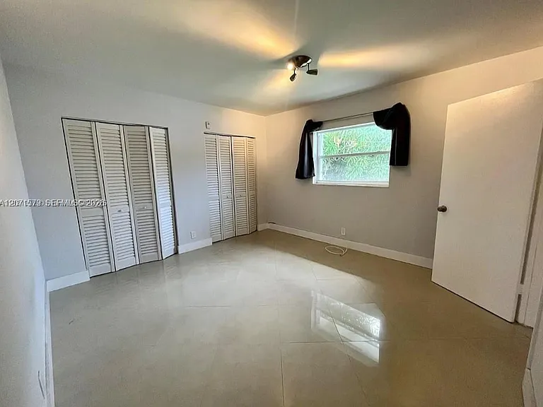 1824 Monroe St #8 — Photo 8