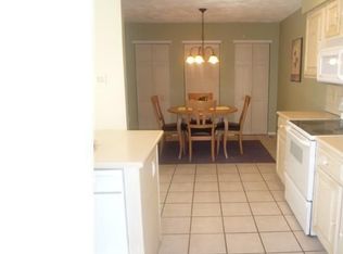 128 Camber Ln #59, Mount Laurel, NJ 08054