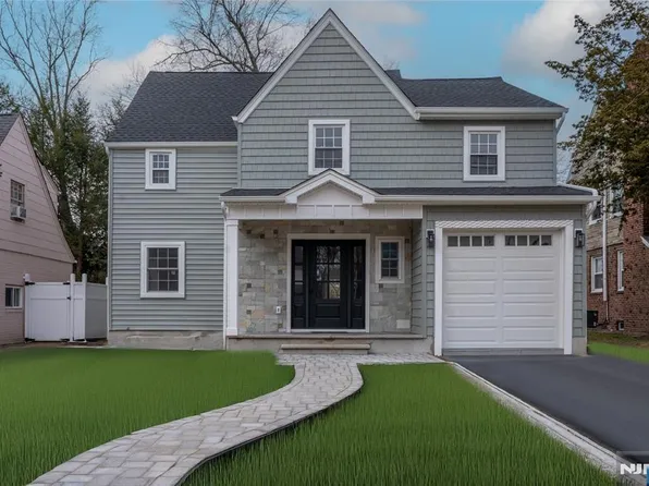 1218 Sussex Rd, Teaneck, NJ 07666