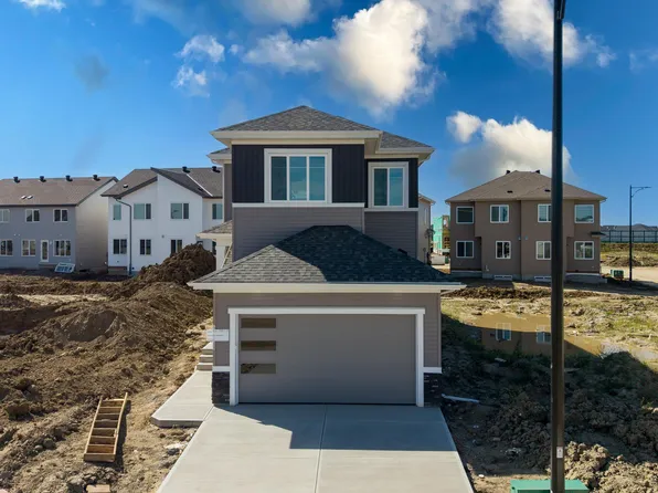 402 Munn Way, Leduc, AB T9E 0J9