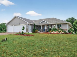 40350 Hemingway Ave, North Branch, MN 55056