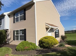 81 Lexton Dr, York, PA 17404