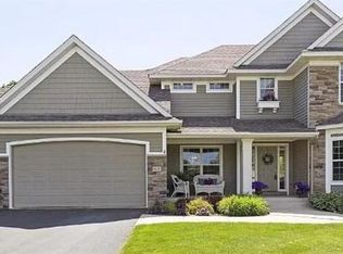 8820 Whispering Oaks Trl, Shakopee, MN 55379
