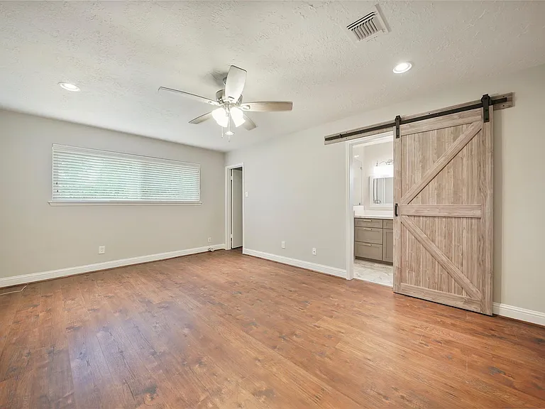 12866 Westmere Dr — Photo 11
