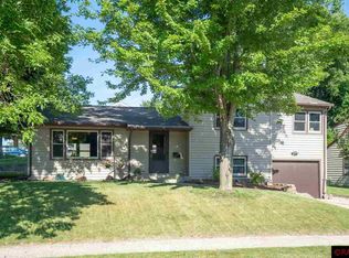 950 S Prairie Ave, Fairmont, MN 56031