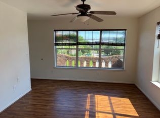 3645 Crestline Rd APT 201, Fort Worth, TX 76107