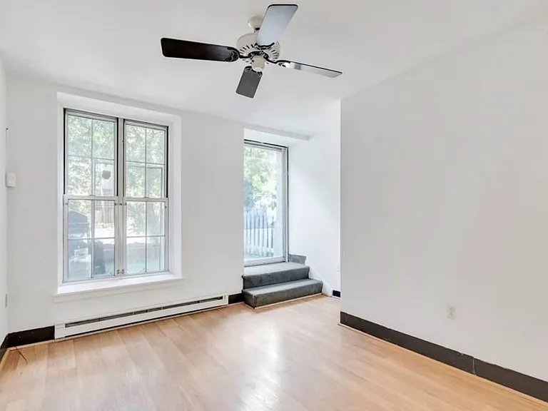 240 Heath St #101 — Photo 1