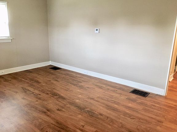 4th image of 1228 Loretta Ave