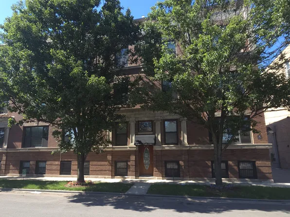 212 E 44th St APT 3, Chicago, IL 60653
