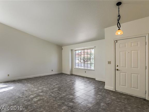 5th image of 5601 Red Bluff Dr