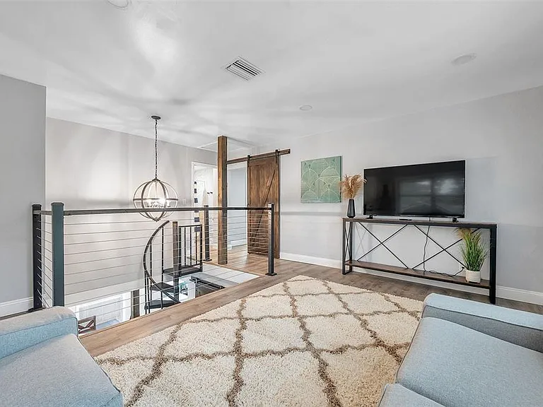 3720 3rd Ave N #1/2 — Photo 32