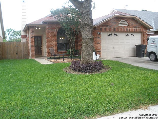 1st image of 13122 Maple Park Dr