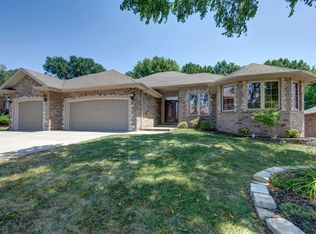 5094 S Burrows Ave, Springfield, MO 65810