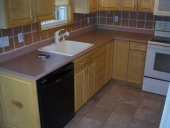 3rd image of 93 Fieldstone Dr #93